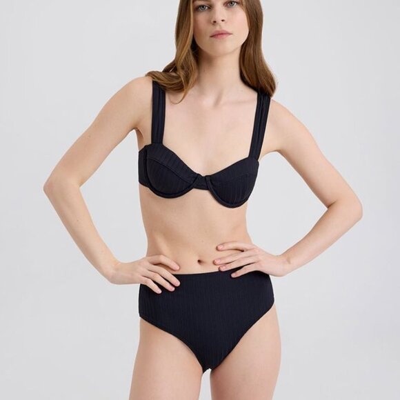 NWT Solid and Striped Lilo Top - Picture 7 of 10